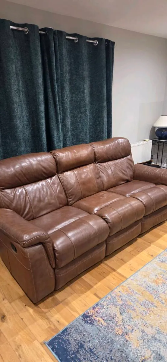 3 seater recliner Brown leather - Image 3