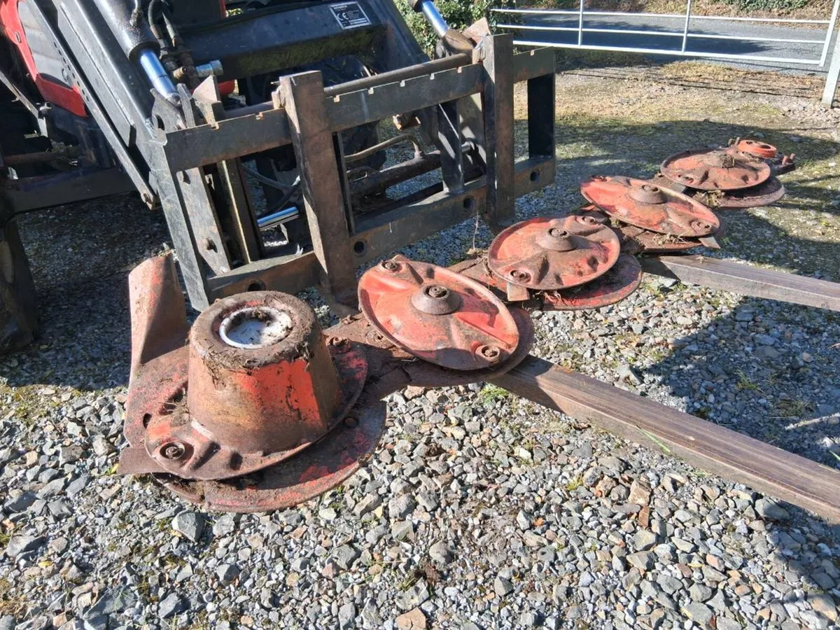For Breaking Kuhn GMD 55 - Image 3