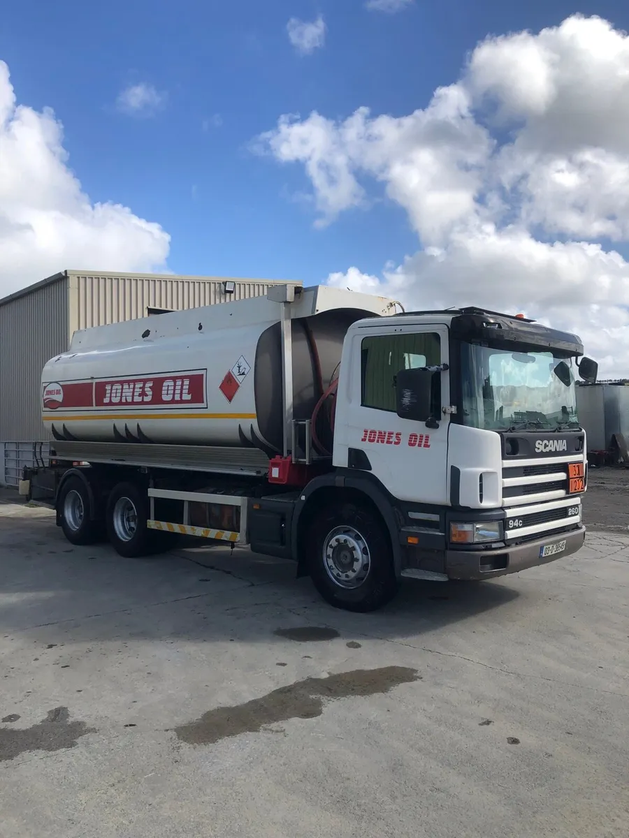 Scania 94D fuel tanker - Image 1
