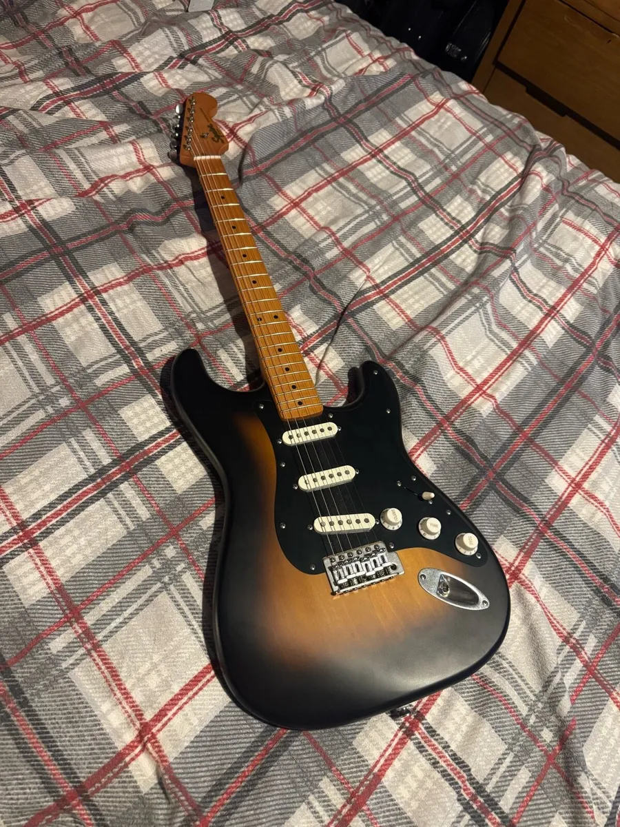 Squire strat 40th anniversary edition