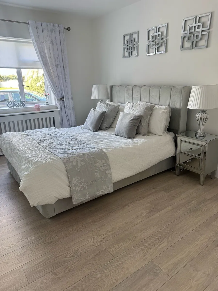 Grey bed - Image 4