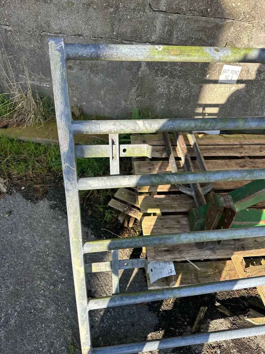 10ft farm gates x2 - Image 1