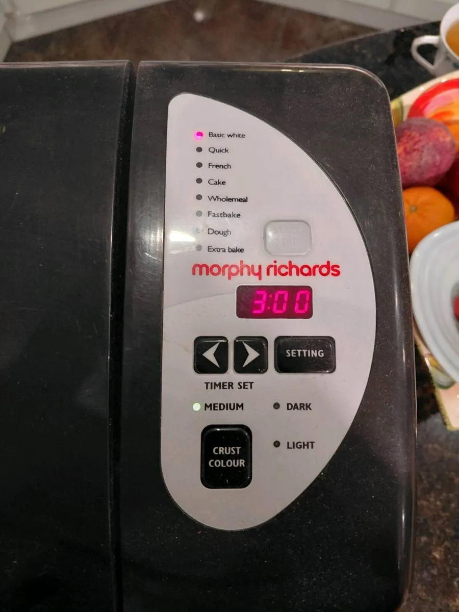 Morphy Richards Fast Bake Breadmaker - Image 1
