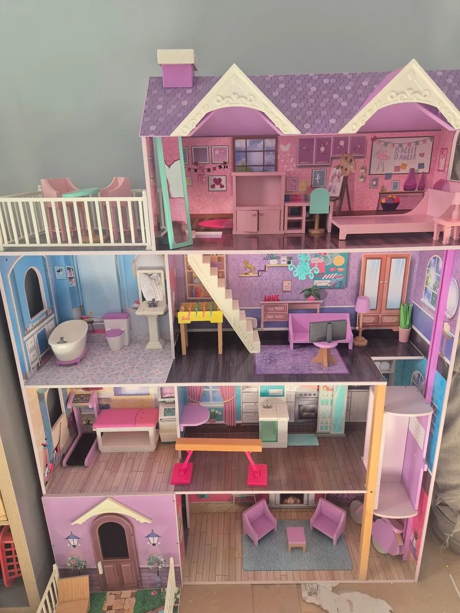 Doll House