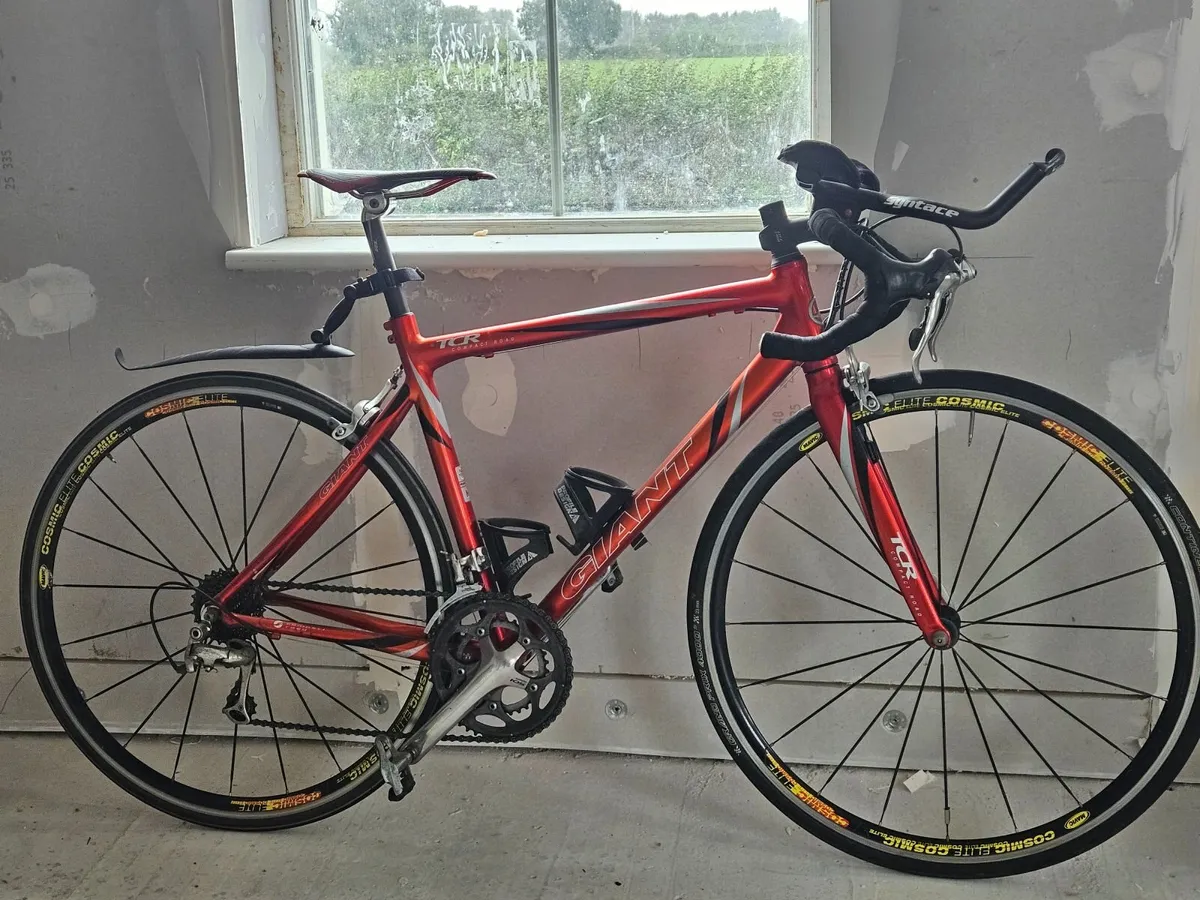 Giant ladies racing bike - Image 1