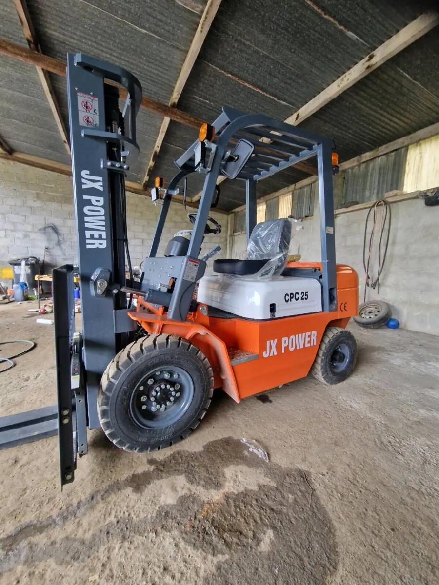 Forklift - Image 2