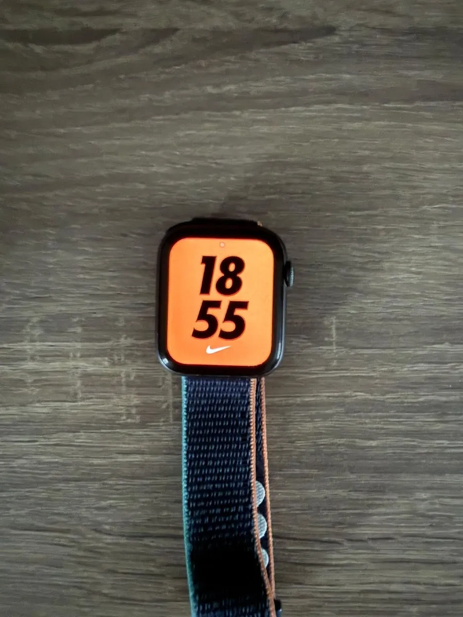 Apple Watch Series 4 - Image 1