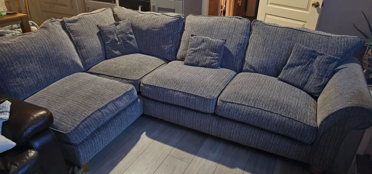 Fabric corner sofa - Image 2