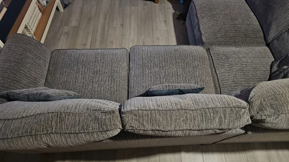 Fabric corner sofa - Image 3