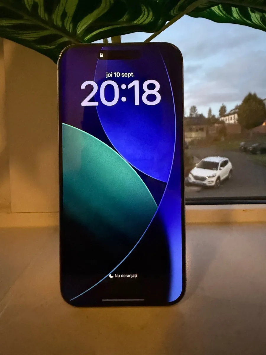 iPhone 15 Pro Max - Image 1