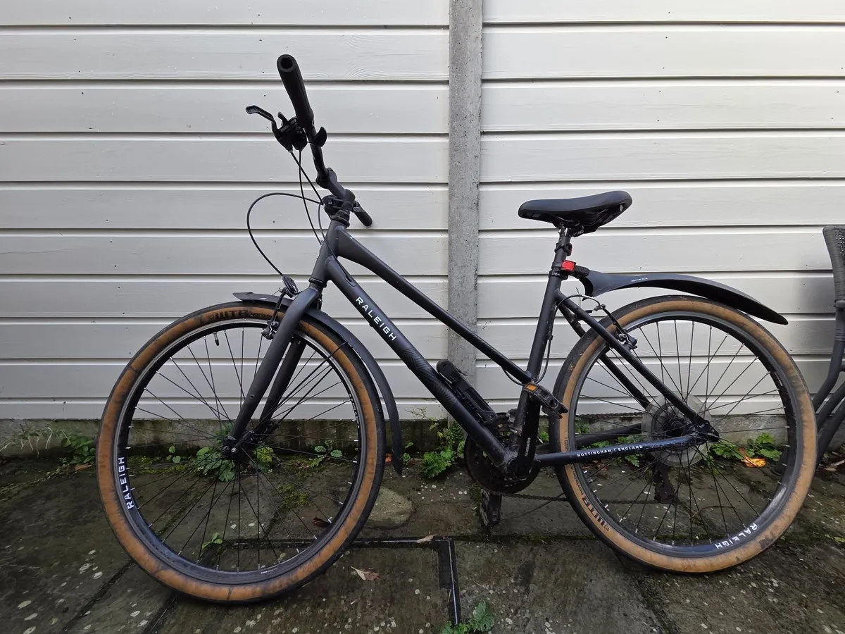 Nearly new ladies bicycle