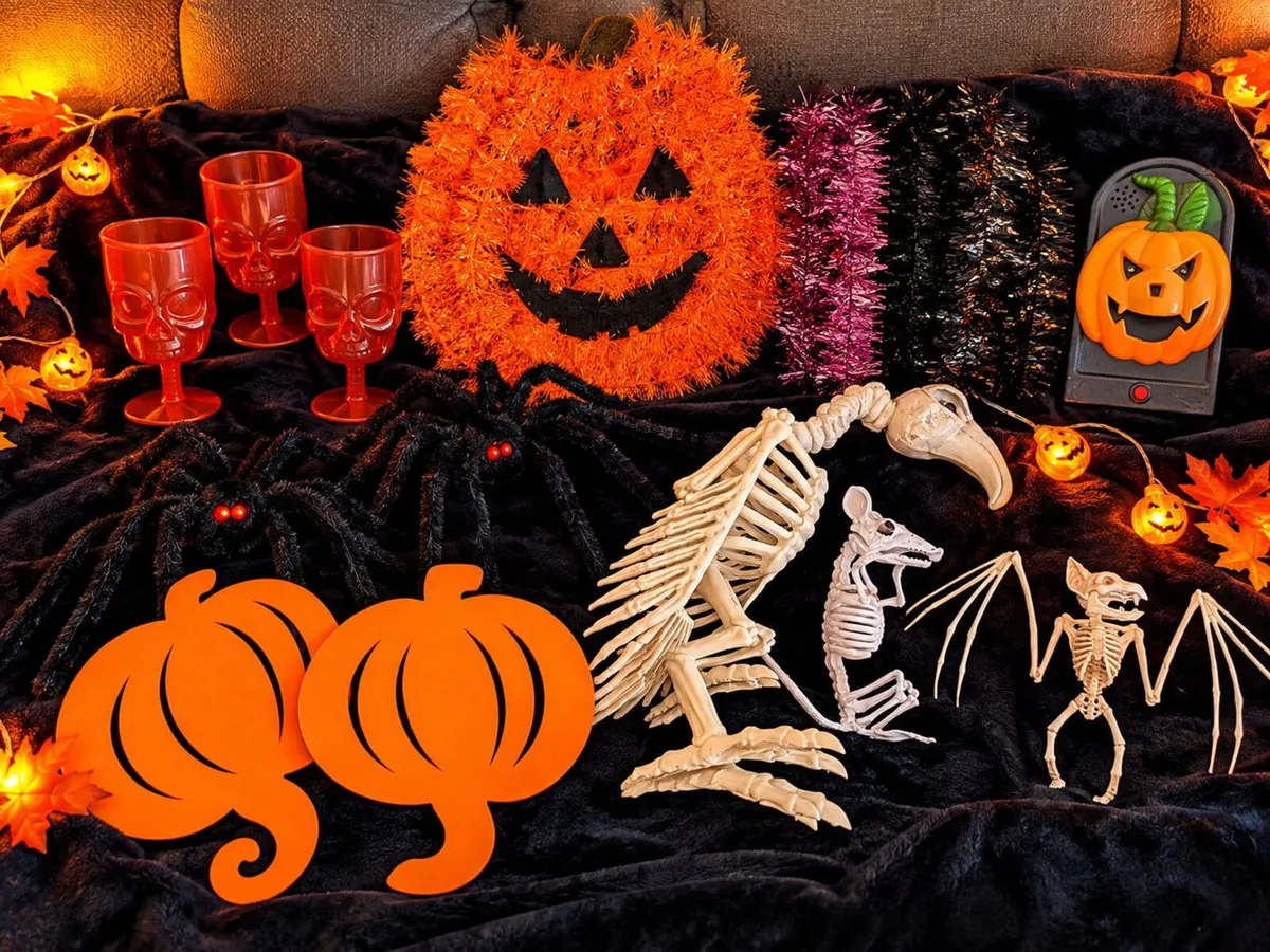Halloween Decorations & Accessories – Various Item - Image 3