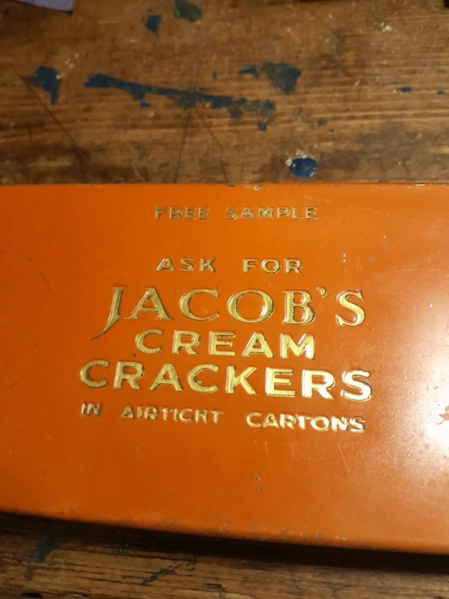 Vintage Jacobs cream crackers tin - Image 3