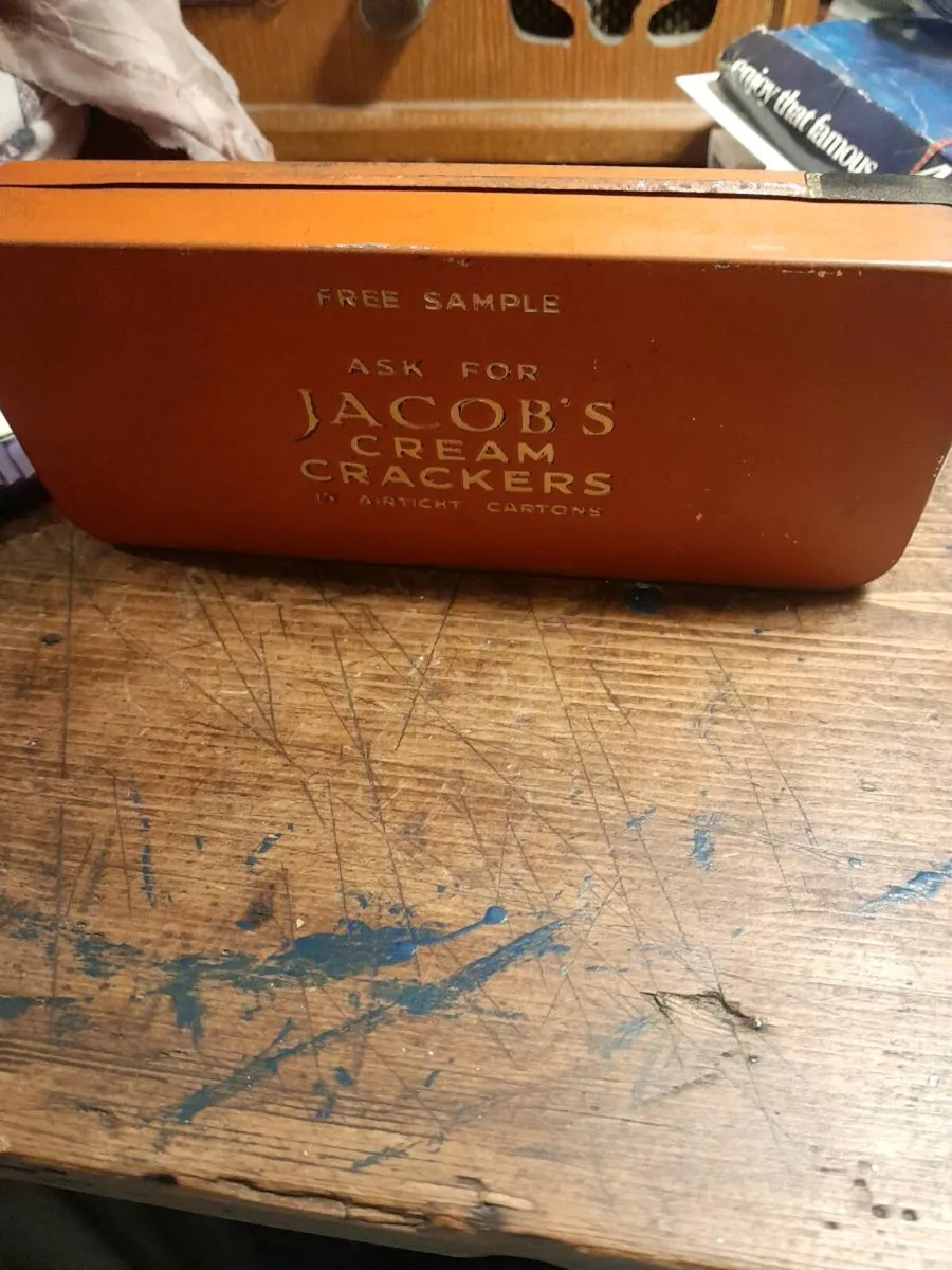 Vintage Jacobs cream crackers tin - Image 4