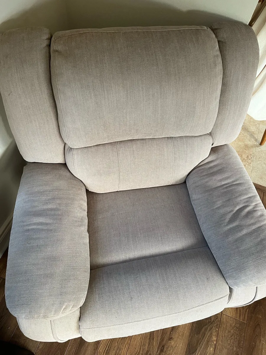 3 piece Suite of furniture - Image 3