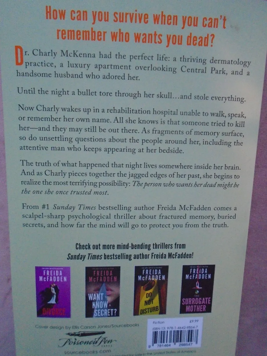 Paperback book, Fiction, book - Image 4