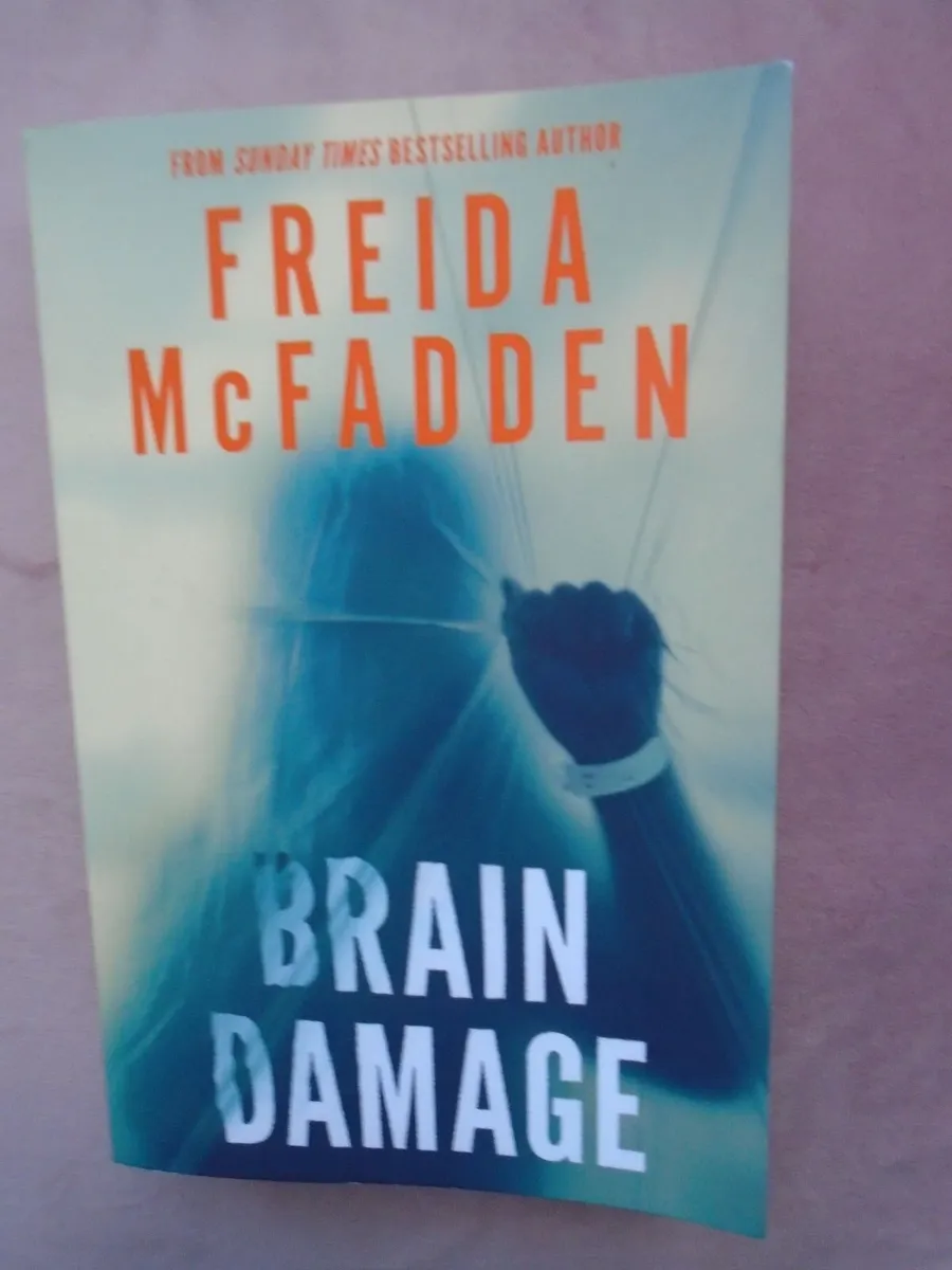 Paperback book, Fiction, book - Image 1