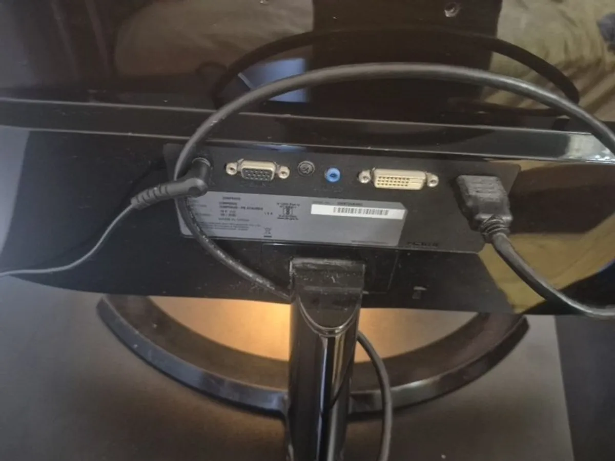 LG Monitor - Image 4