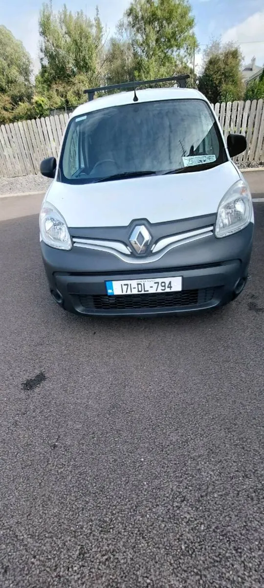 Van - Image 2