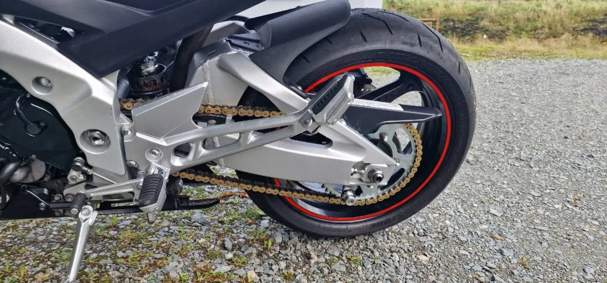 Suzuki Gsr 600 - Image 4