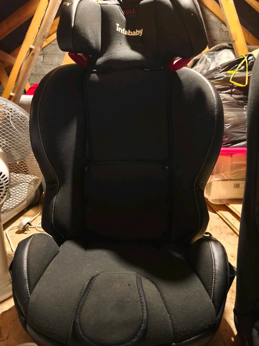 Infababy isofix car seat - Image 1