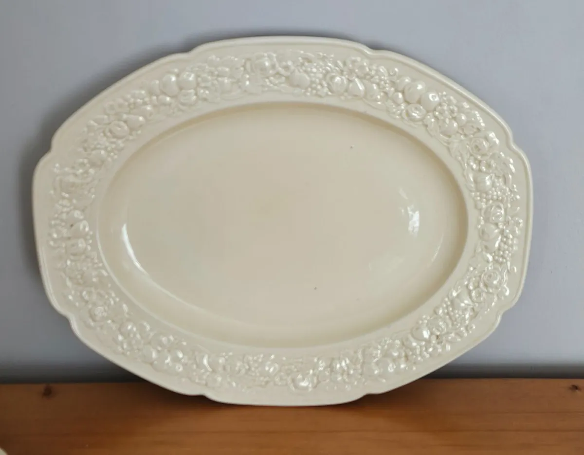 Vintage Dishes - Image 3