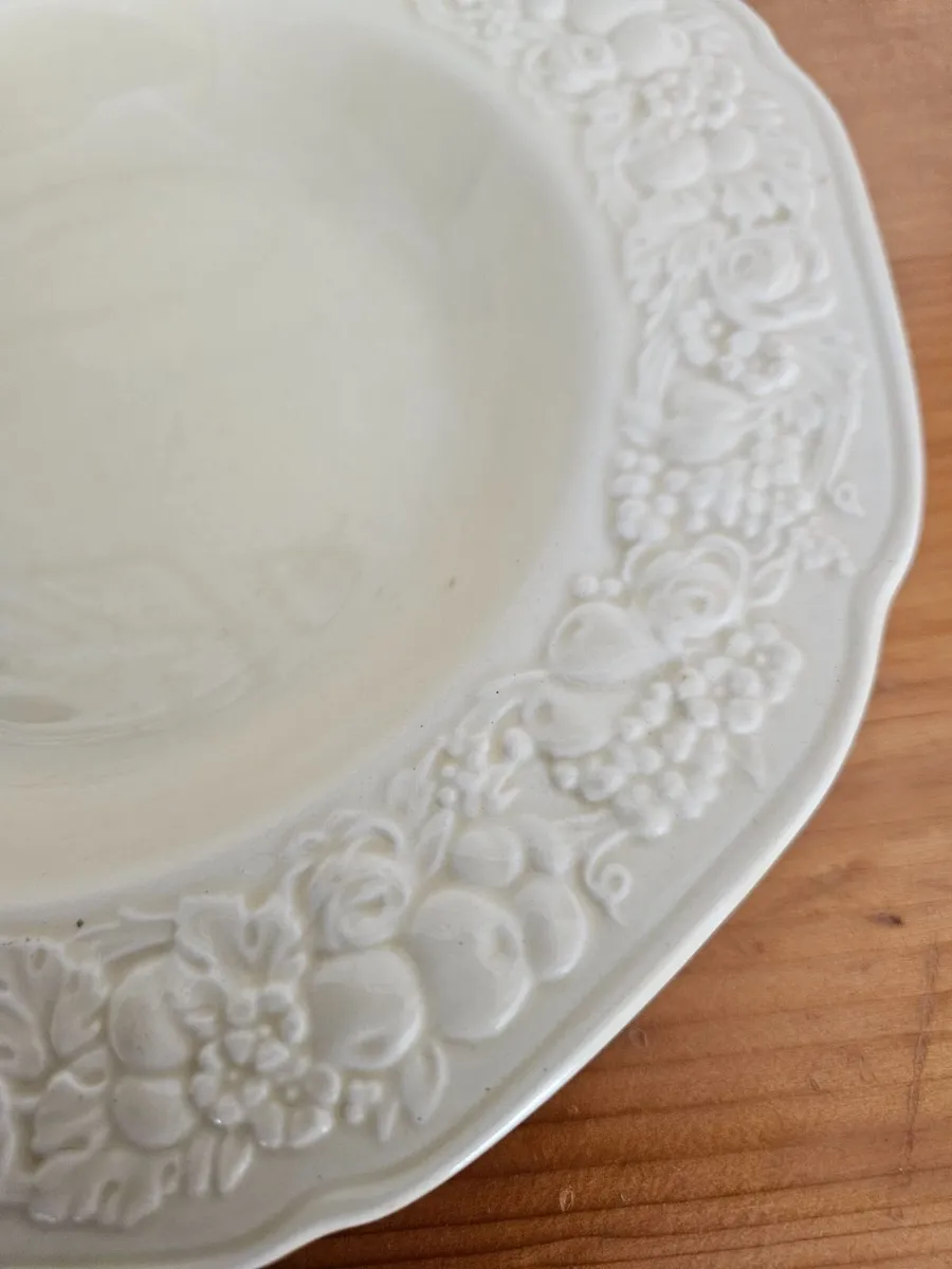 Vintage Dishes - Image 4