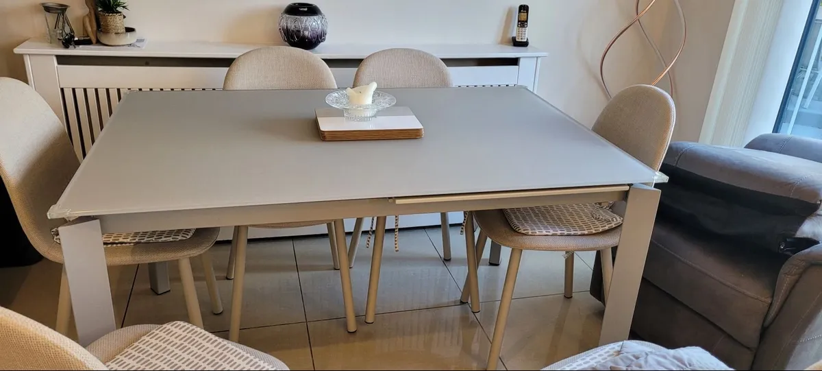 Dining Table frosted glass Extendable