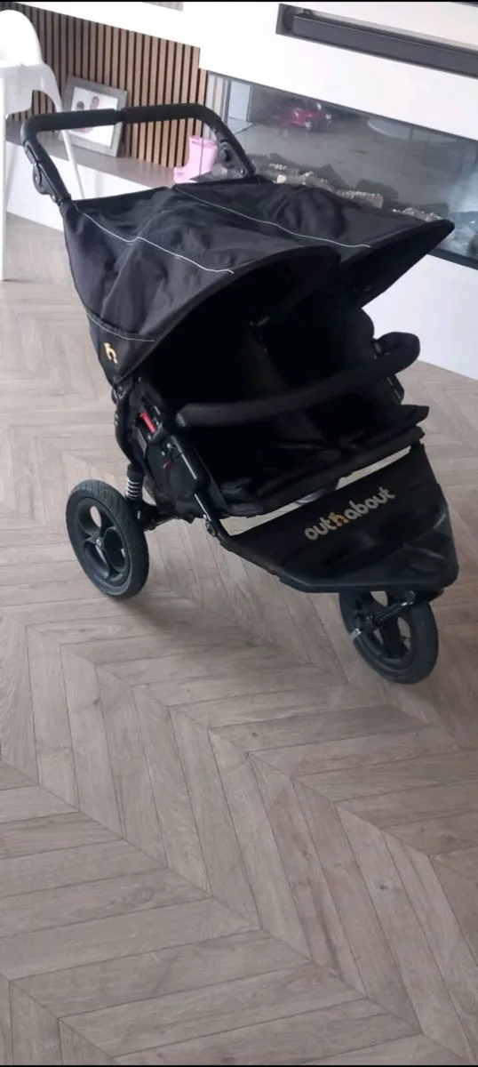 Out n about double v4 - Image 1