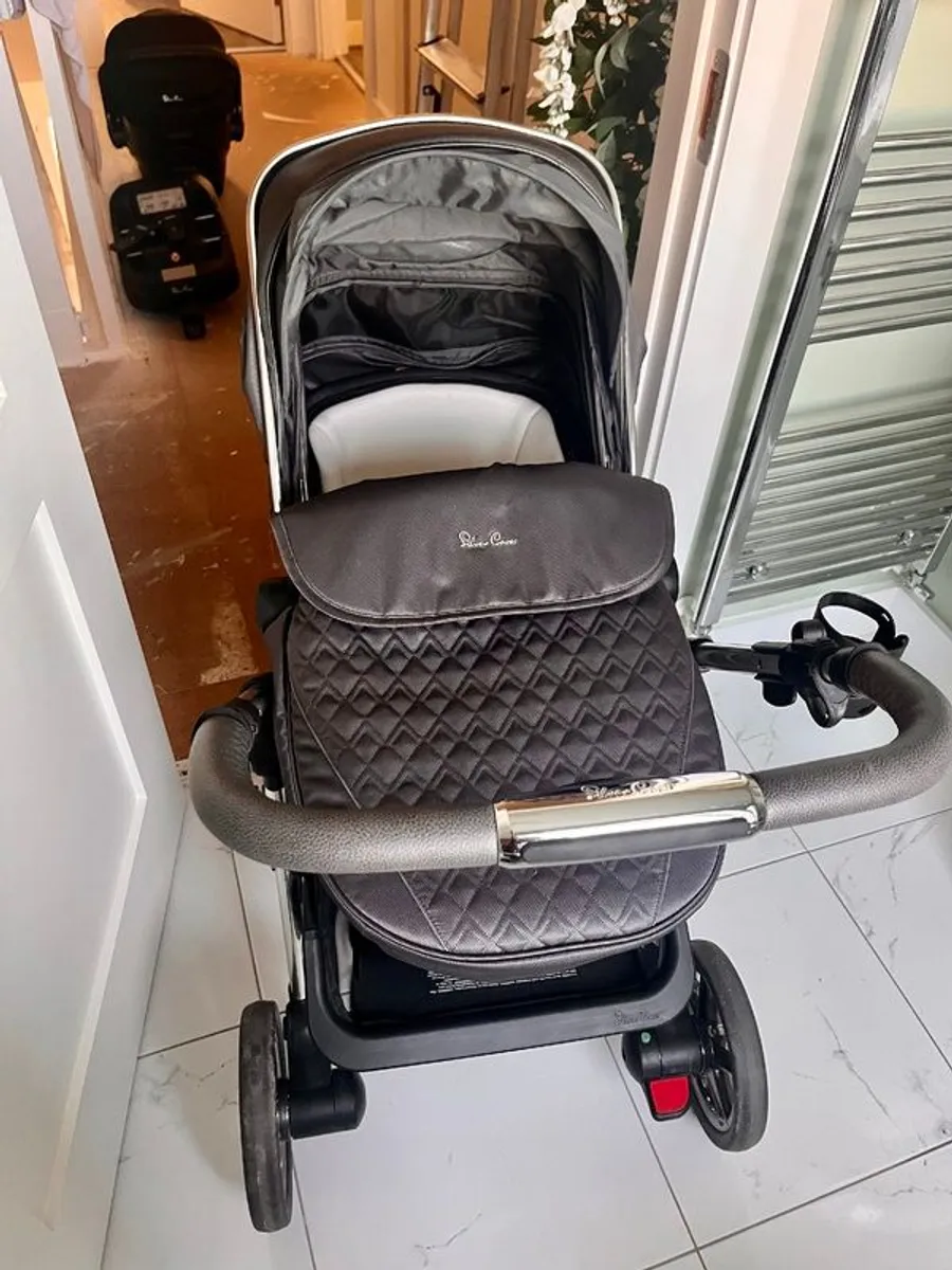 Silver Cross Pioneer travel system (VERY good condition) - Image 1