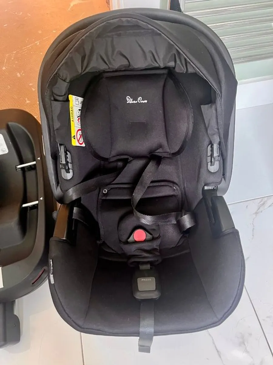 Silver Cross Pioneer travel system (VERY good condition) - Image 4