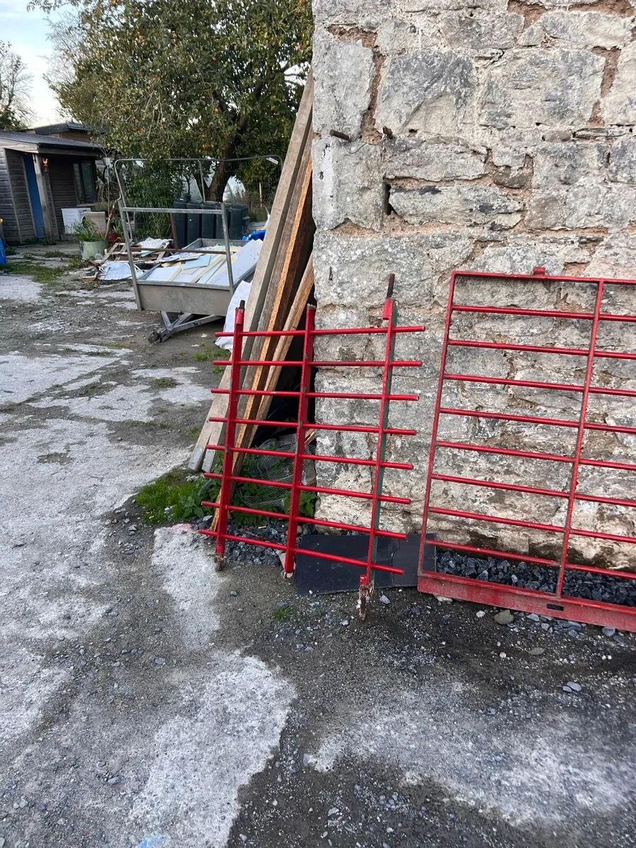 Heavy steel security gates - Image 2