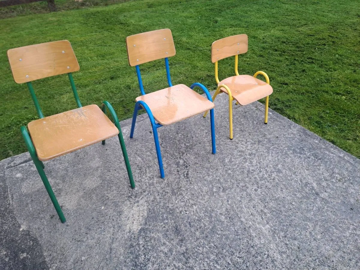 Old school chairs - Image 2