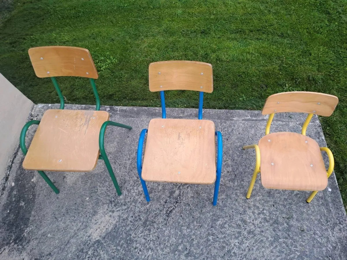 Old school chairs - Image 3