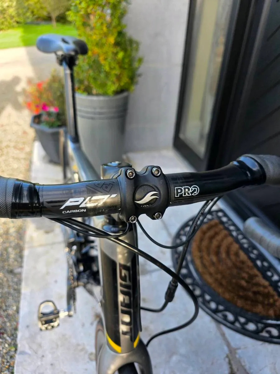 Giant Defy Di2 - Image 4