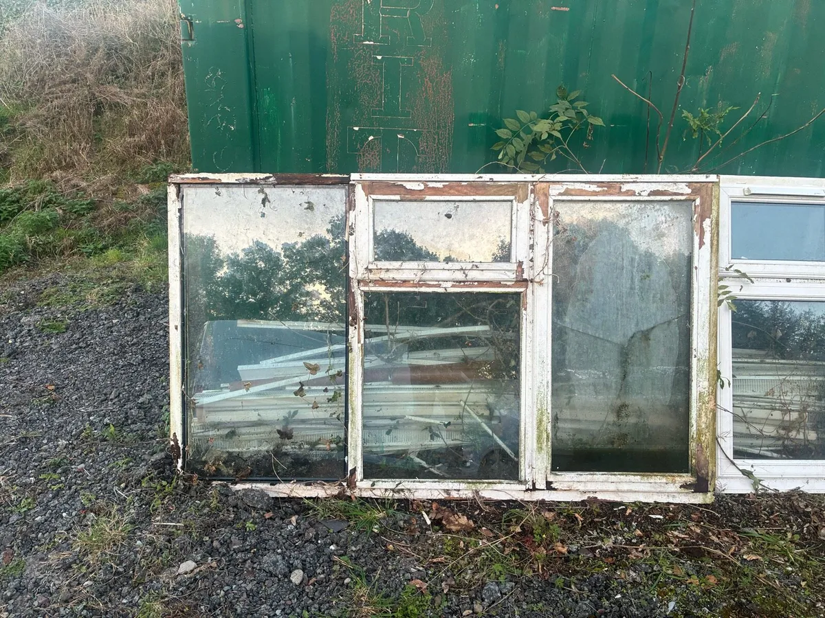 Teak window 81x48.5