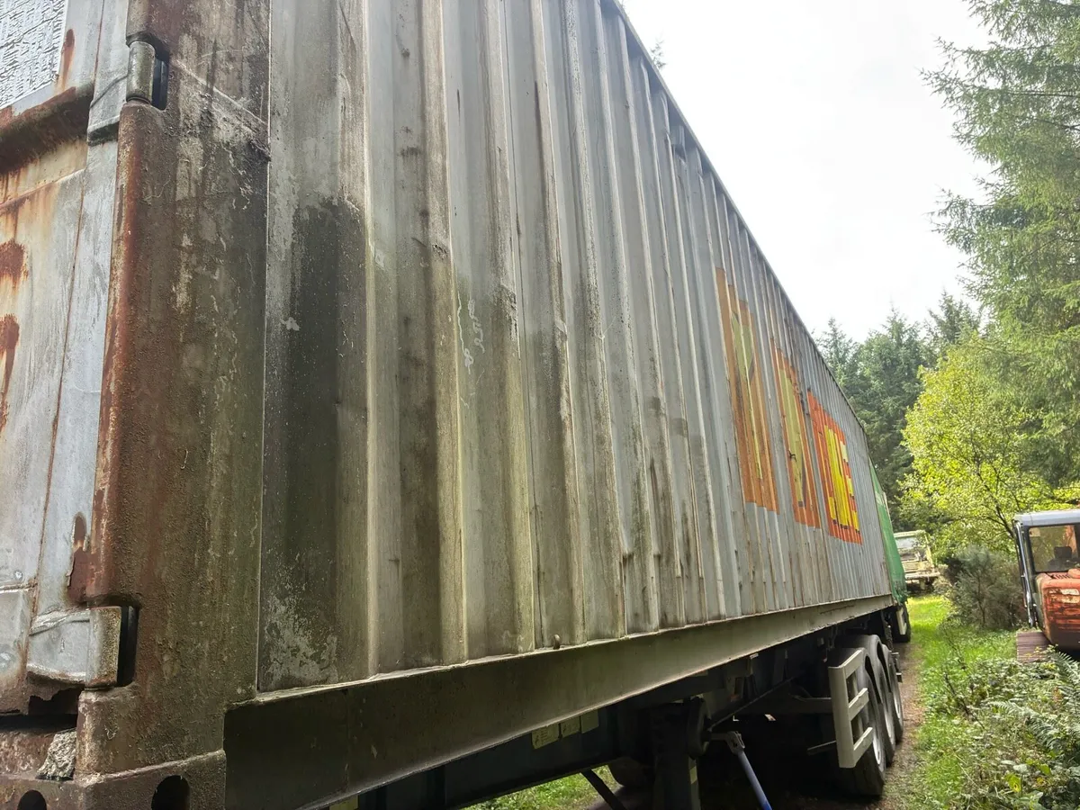 Storage container - Image 2