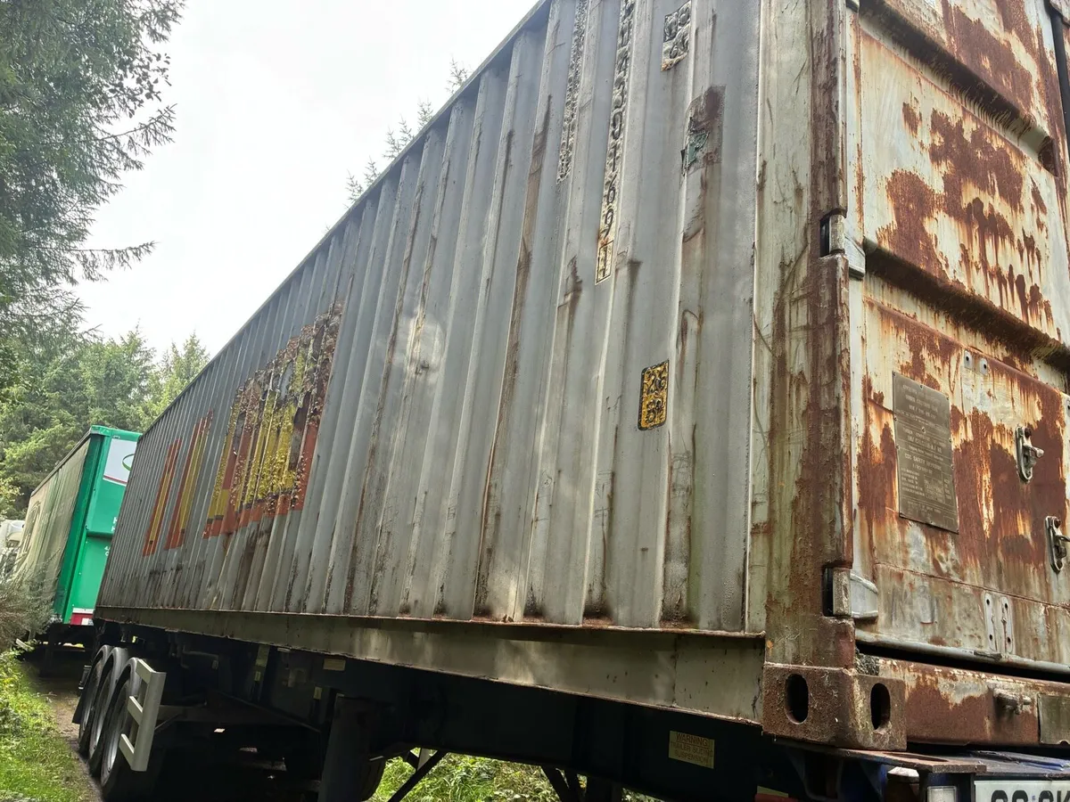 Storage container - Image 1