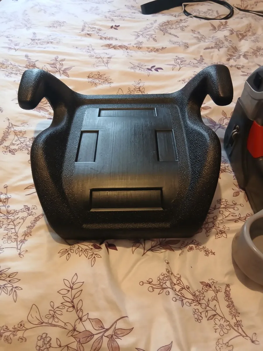 Booster car seats FREE - Image 2