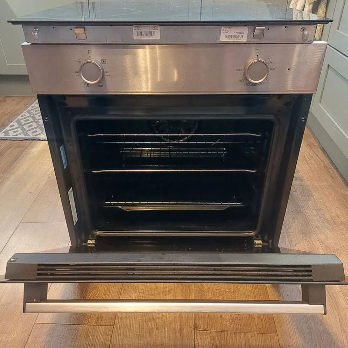 Beko oven and hob - Image 1