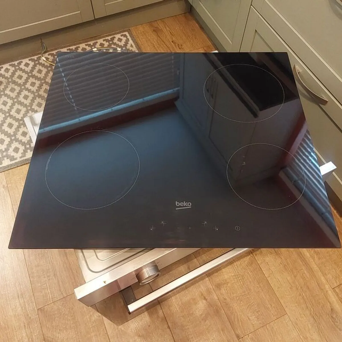 Beko oven and hob - Image 4