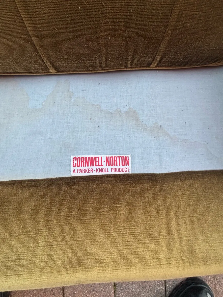 Mid century Parker Knoll settee and matching armcg - Image 4