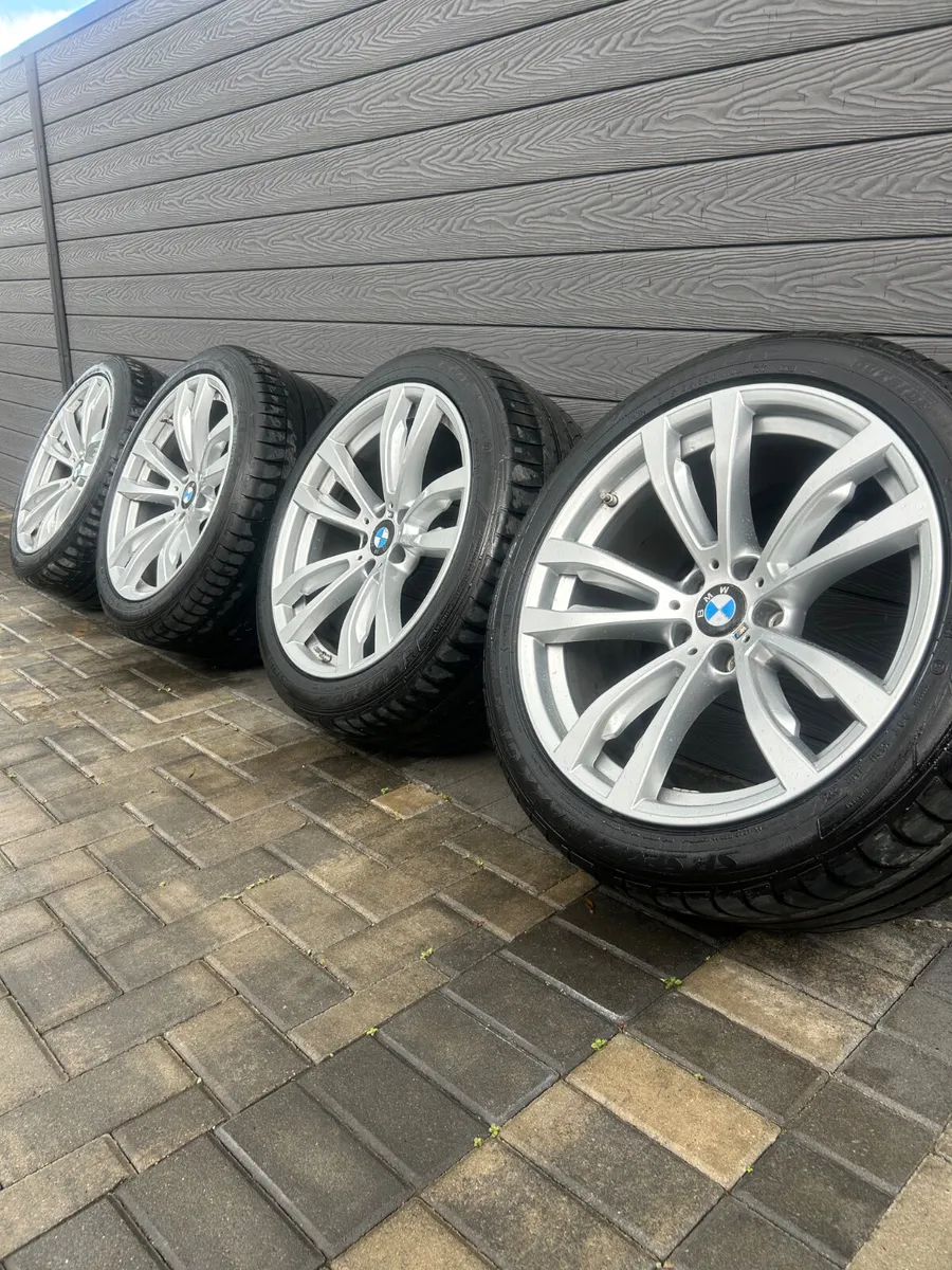 20” GENUINE BMW X5 F15 ALLOY WHEELS & TYRES - Image 1