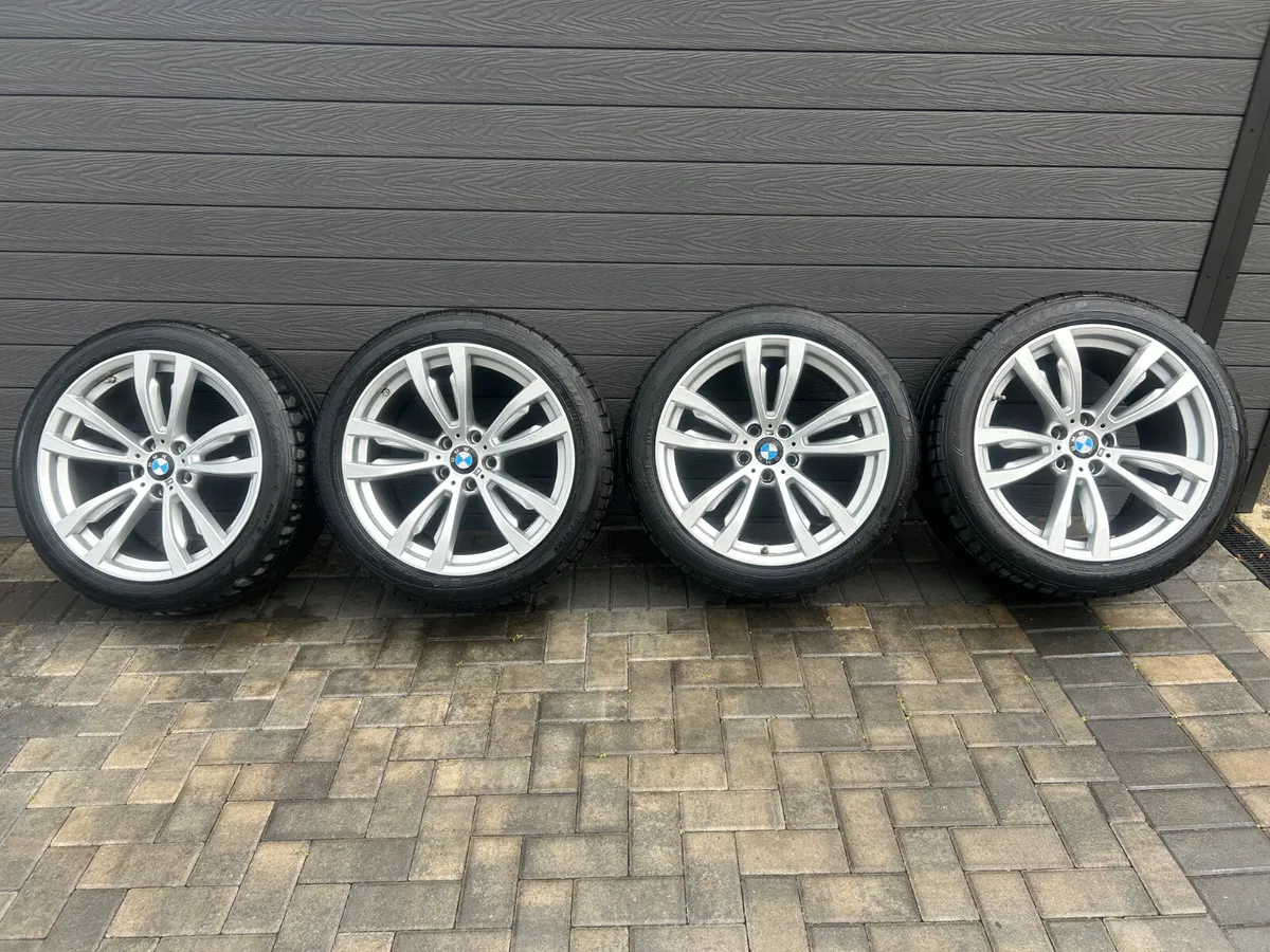 20” GENUINE BMW X5 F15 ALLOY WHEELS & TYRES - Image 2