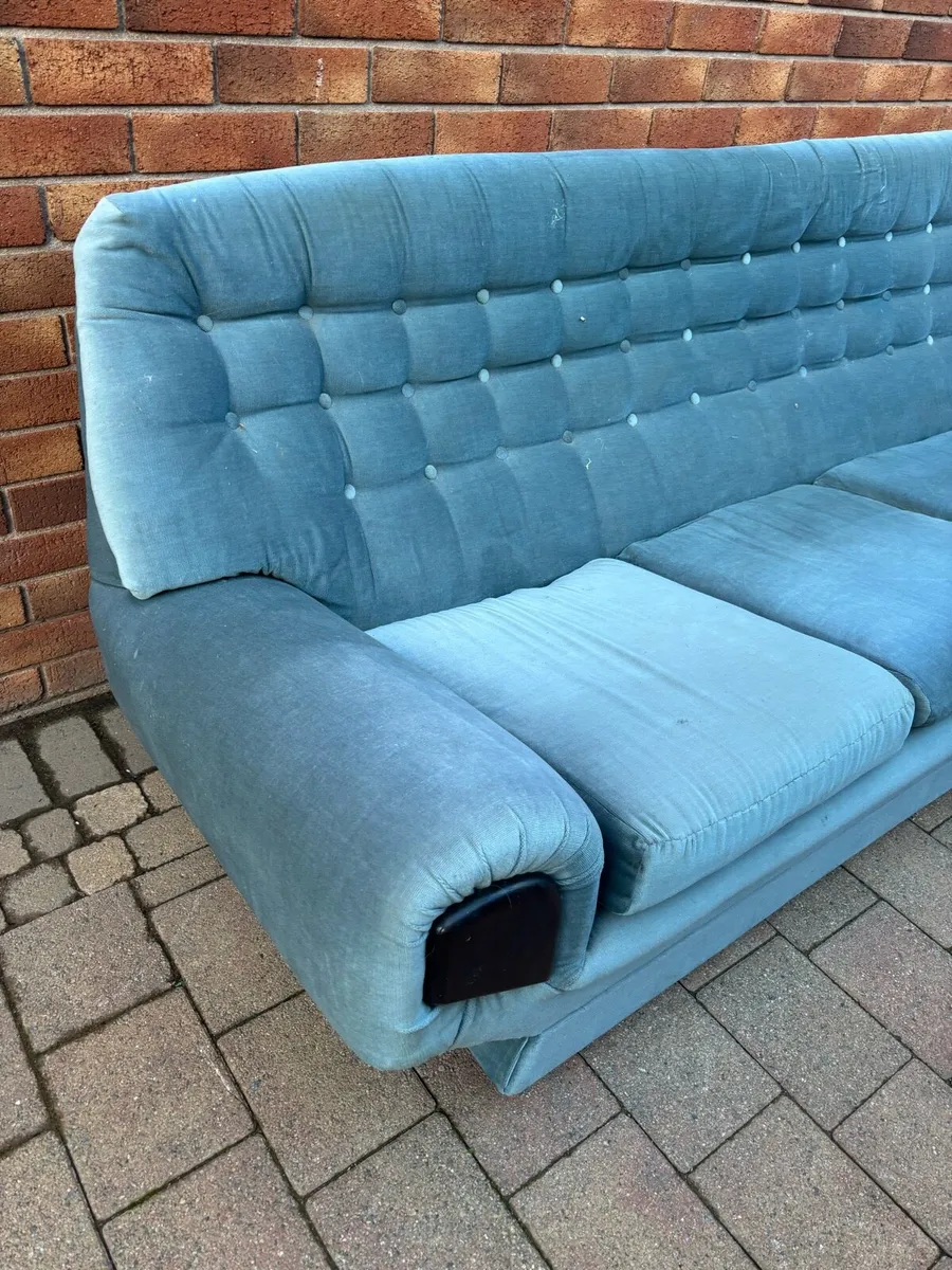 Mid century 1970 8ft long 4 seater settee - Image 2
