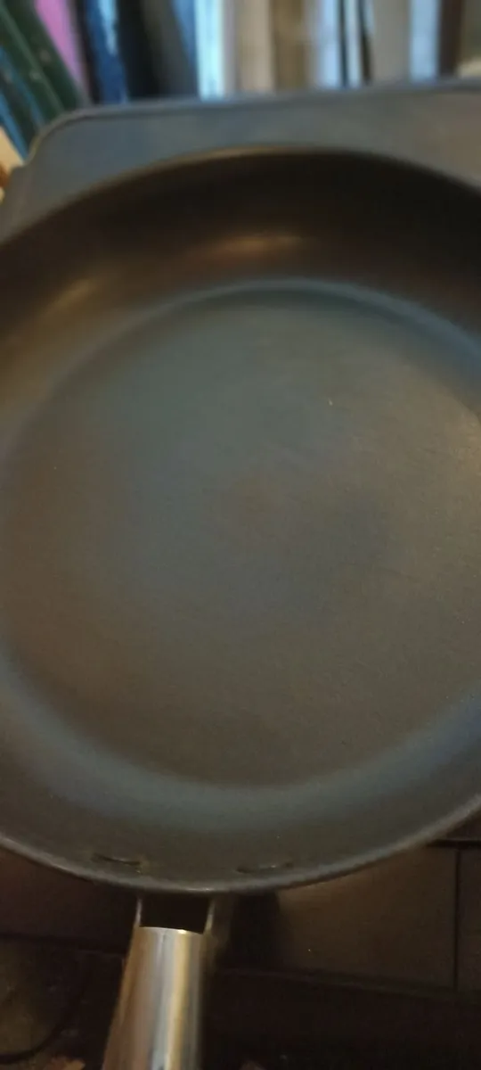 Electric Kettle. Stainless Steel Frying pan R. Pin - Image 4