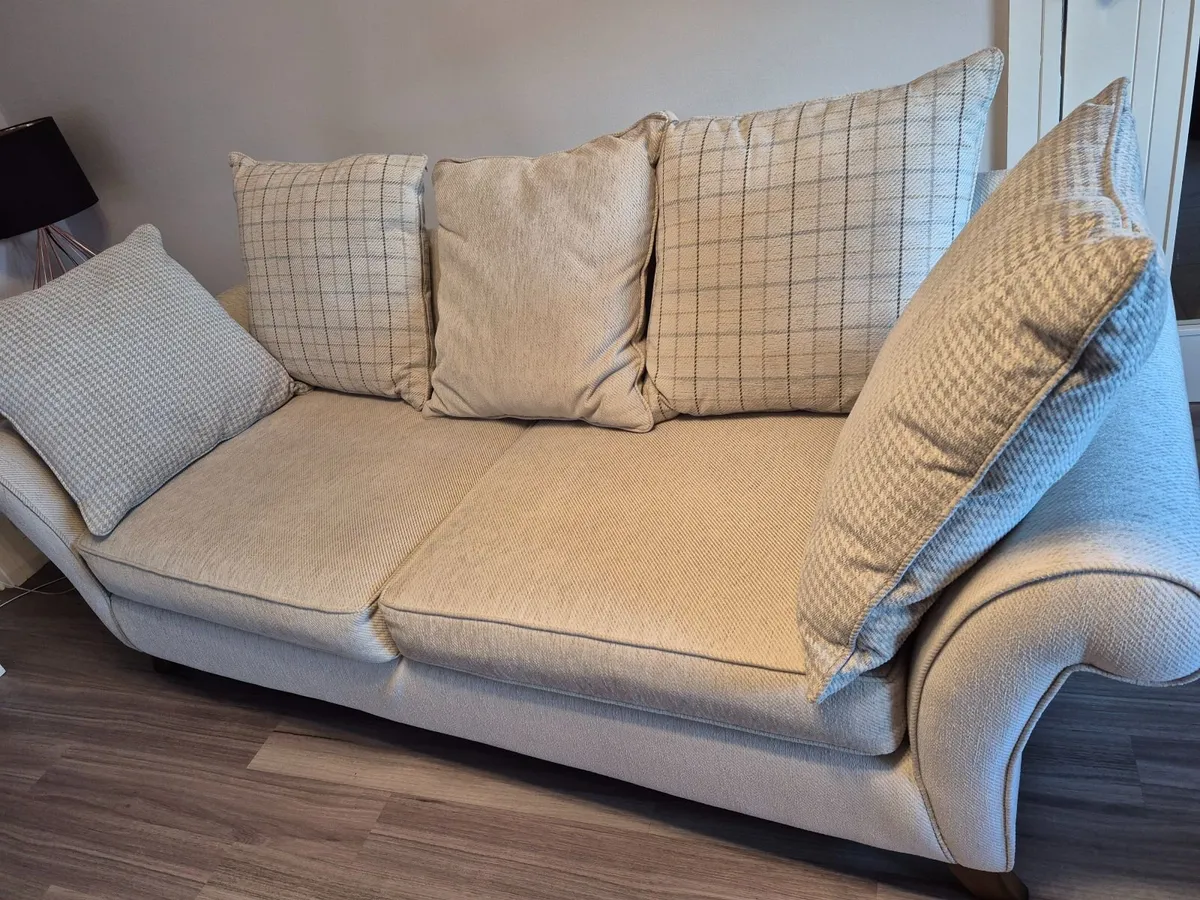 Sofa - Image 4