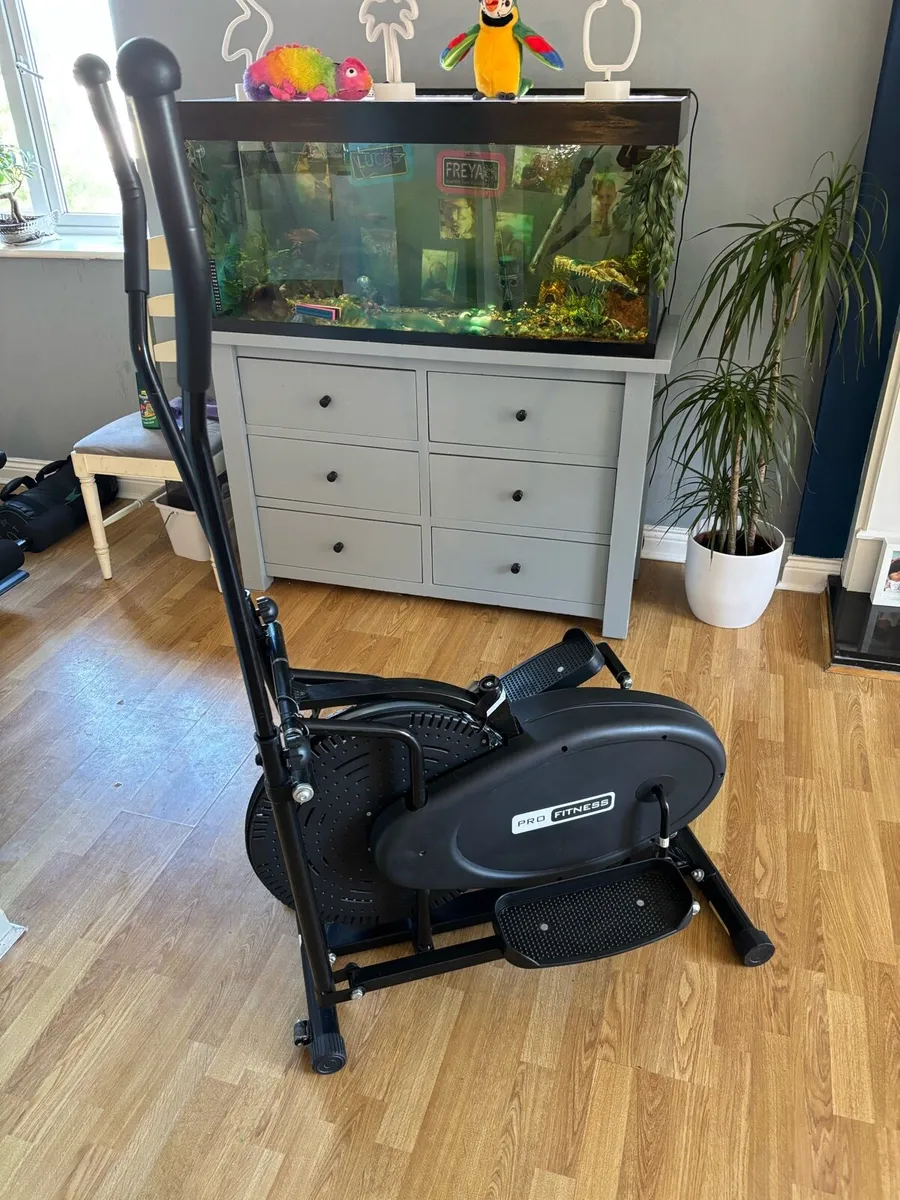 Cross trainer