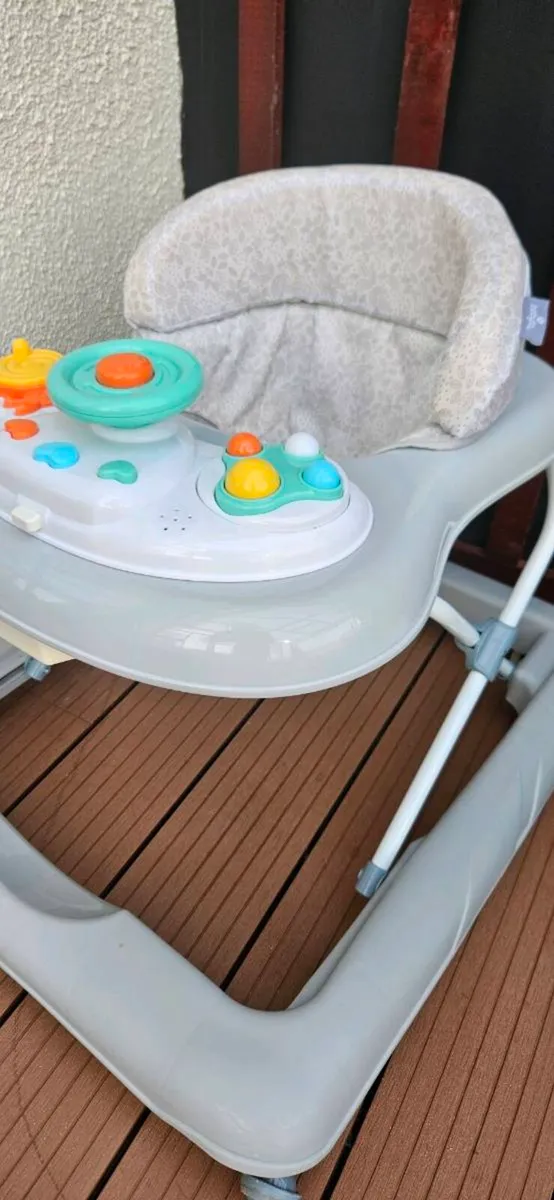 Baby walker - Image 1
