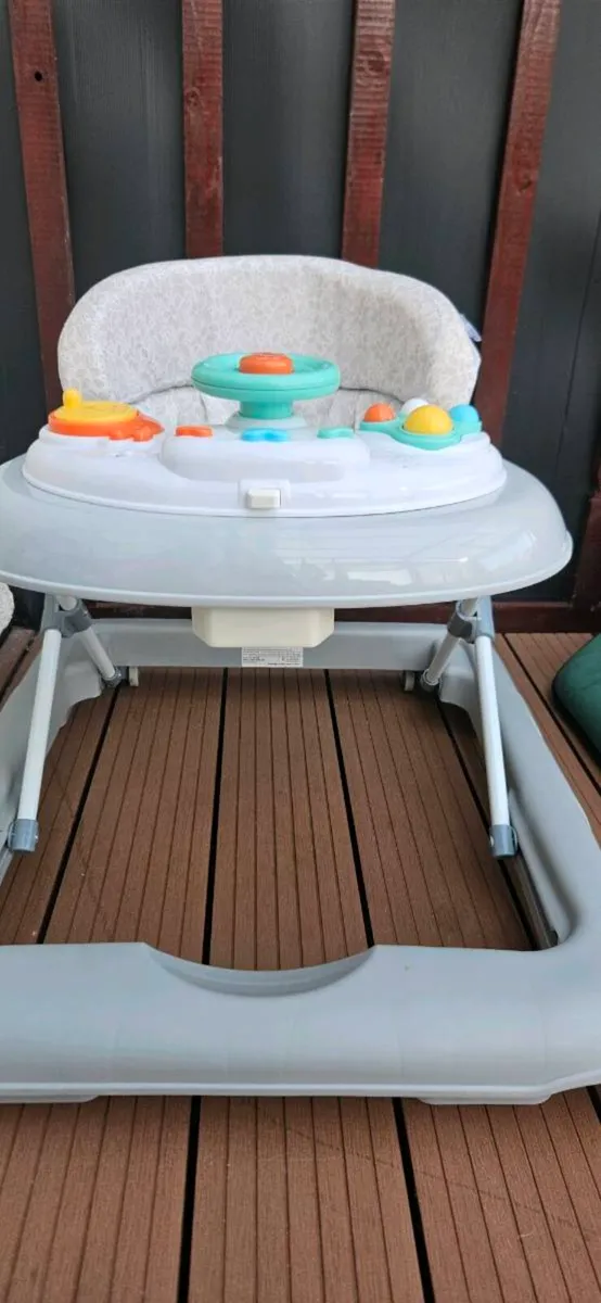 Baby walker - Image 2